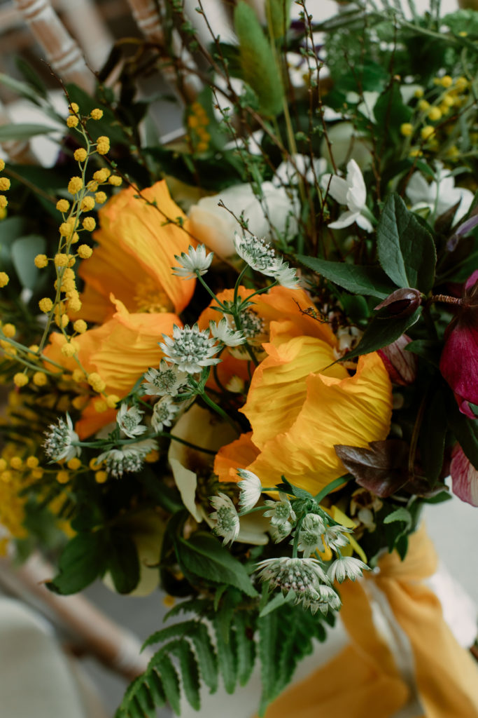 Modern country wedding flowers