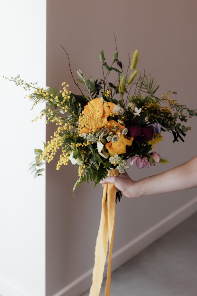 Modern country wedding flowers
