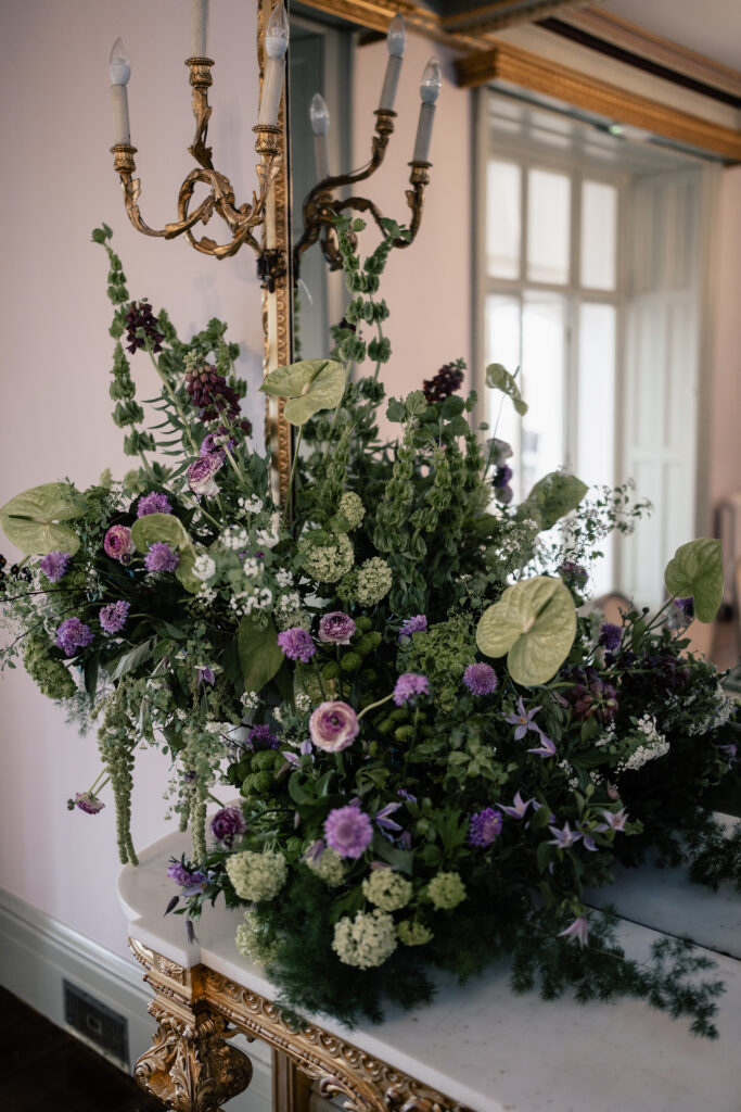 Effortlessly elegant table styling with curated florals and bespoke stationery – Garthmyl Hall wedding inspiration