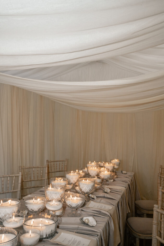 Effortlessly elegant table styling with curated florals and bespoke stationery – Garthmyl Hall wedding inspiration